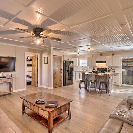 Lakefront Greers Ferry Cabin With Covered Boat Slip! Fairfield Bay Exterior foto