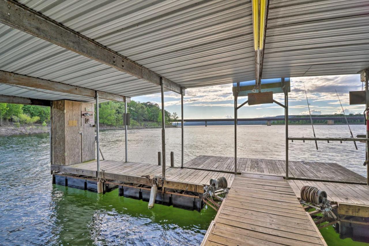 Lakefront Greers Ferry Cabin With Covered Boat Slip! Fairfield Bay Exterior foto